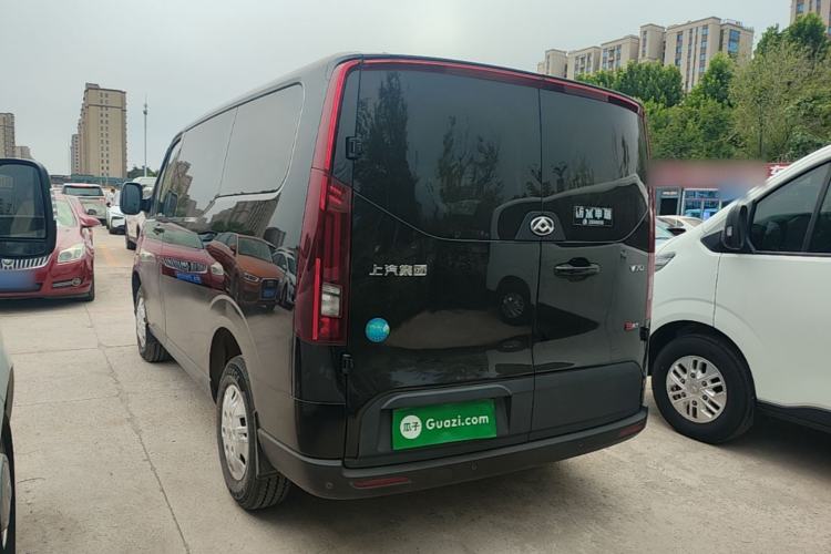 Used SAIC MAXUS Xintu V70 2023 2.0T Elite Edition Automatic Short Wheelbase Low Roof – 5/6 Seats Rear Left 45 Deg