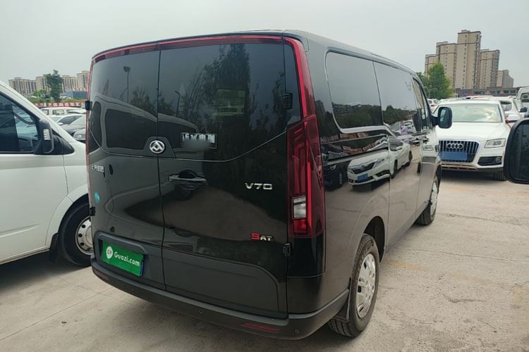 Used SAIC MAXUS Xintu V70 2023 2.0T Elite Edition Automatic Short Wheelbase Low Roof – 5/6 Seats Rear Right 45 Deg