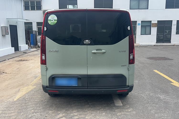 Used SAIC MAXUS Xintu V70 2023 2.0T Elite Edition Manual Transmission Short Wheelbase Low Roof 5/6 Seats (125 hp) Exterior 4