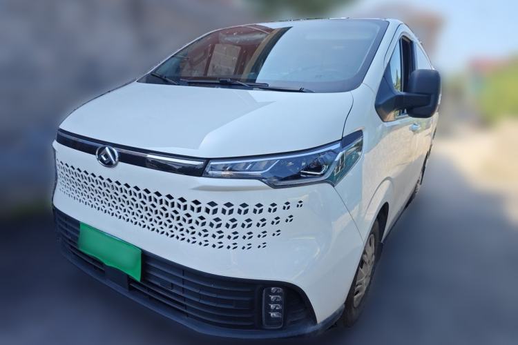 Used SAIC MAXUS Xintu V70 2023 2.0T Elite Edition Automatic Short Wheelbase Low Roof – 5/6 Seats Guazi used car, China used car export, Used car for sale, Used  cars, Cheapest cars for sale