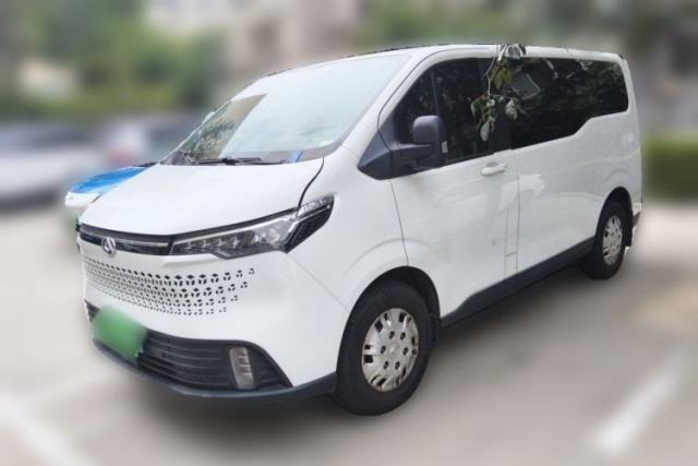 Used SAIC MAXUS Xintu V70 2023 2.0T Elite Edition Manual Transmission Short Wheelbase Low Roof 5/6 Seats (125 hp)