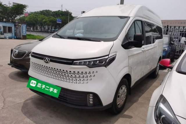 Used SAIC MAXUS Xintu V70 2023 2.0T Elite Edition Automatic Long Wheelbase Mid-Height 6/7 Seats