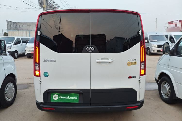 Used SAIC MAXUS Xintu V70 2023 2.0T Elite Edition Automatic Long Wheelbase Low Roof – 6/7 Seats Exterior 4