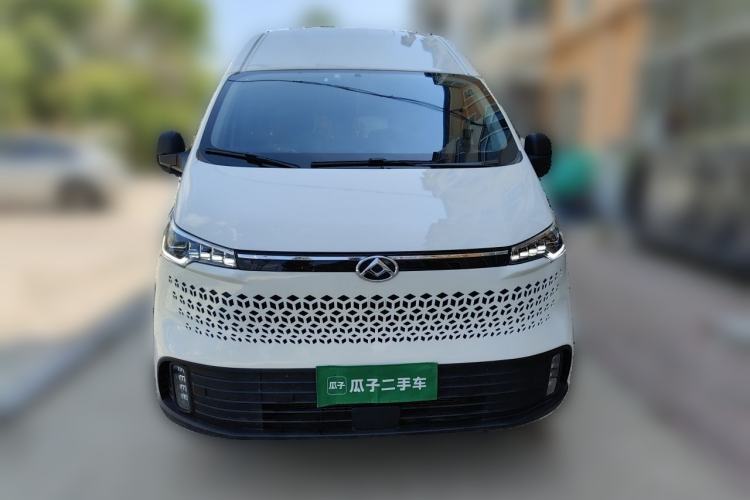 Used SAIC MAXUS Xintu V70 2023 2.0T Elite Edition Automatic Long Wheelbase Mid-Height 6/7 Seats Front