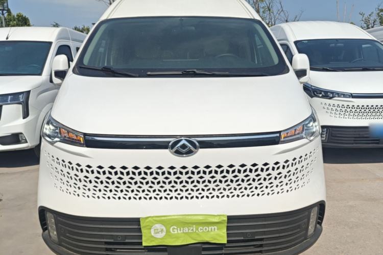 Used SAIC MAXUS Xintu V70 2023 2.0T Luxury Edition Automatic Long Wheelbase Mid-Roof 9-Seater Front