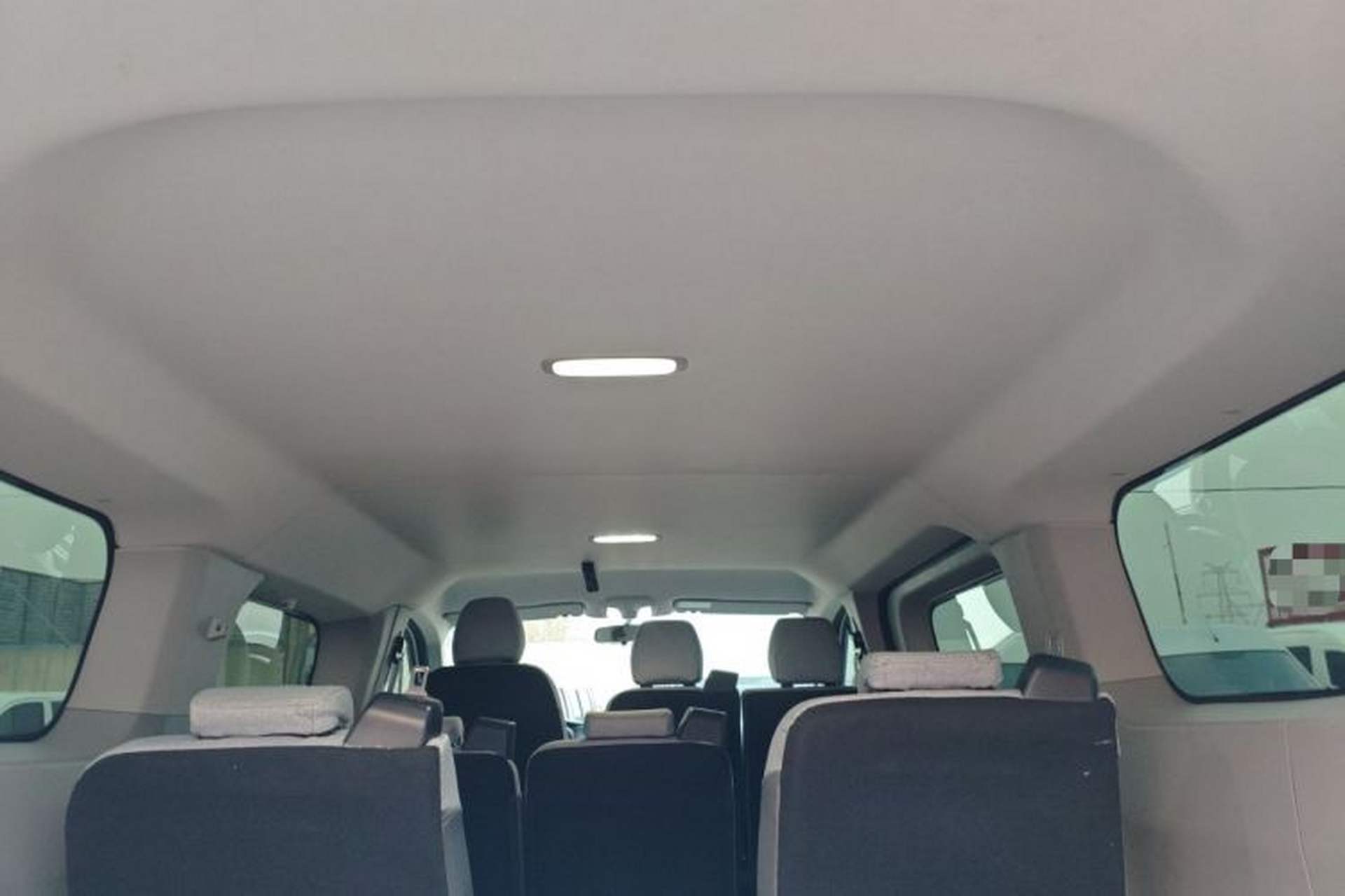 Used SAIC MAXUS Xintu V70 2023 2.0T Elite Edition Automatic Long Wheelbase Low Roof – 6/7 Seats Headliner