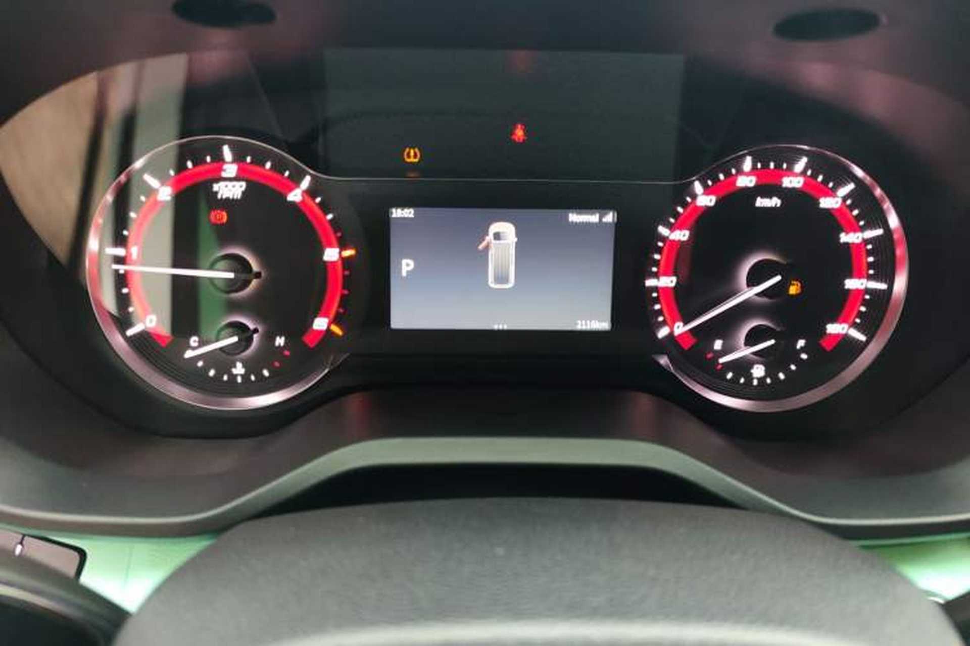Used SAIC MAXUS Xintu V70 2023 2.0T Elite Edition Automatic Short Wheelbase Low Roof – 5/6 Seats Instrument Cluster