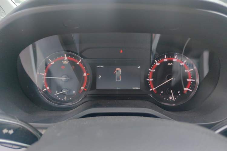 Used SAIC MAXUS Xintu V70 2023 2.0T Elite Edition Automatic Short Wheelbase Low Roof – 5/6 Seats Instrument Cluster