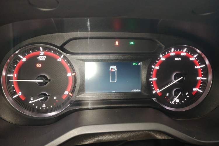 Used SAIC MAXUS Xintu V70 2023 2.0T Elite Edition Automatic Short Wheelbase Low Roof – 5/6 Seats Instrument Cluster