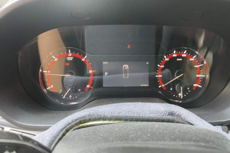 Used SAIC MAXUS Xintu V70 2023 2.0T Elite Edition Automatic Short Wheelbase Low Roof – 5/6 Seats Instrument Cluster