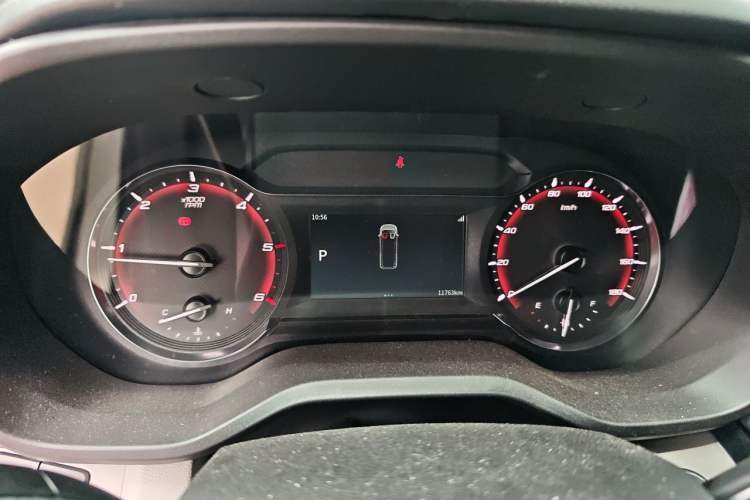 Used SAIC MAXUS Xintu V70 2023 2.0T Elite Edition Automatic Long Wheelbase Mid-Height 6/7 Seats Instrument Cluster