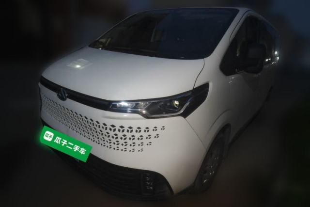 Used SAIC MAXUS Xintu V70 2023 2.0T Elite Edition Automatic Short Wheelbase Low Roof – 5/6 Seats
