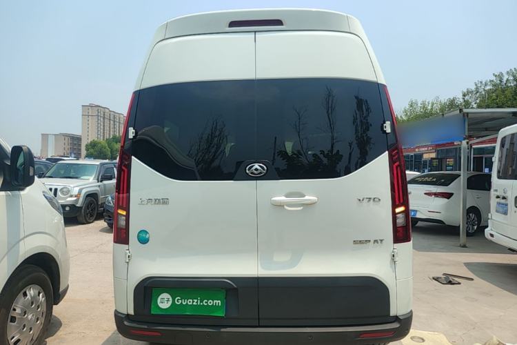 Used SAIC MAXUS Xintu V70 2023 2.0T Elite Edition Automatic Long Wheelbase Mid-Height 6/7 Seats Rear