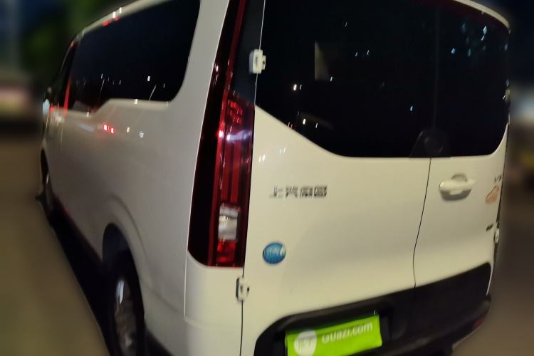 Used SAIC MAXUS Xintu V70 2023 2.0T Elite Edition Manual Transmission Short Wheelbase Low Roof 5/6 Seats (125 hp) Rear Left 45 Deg