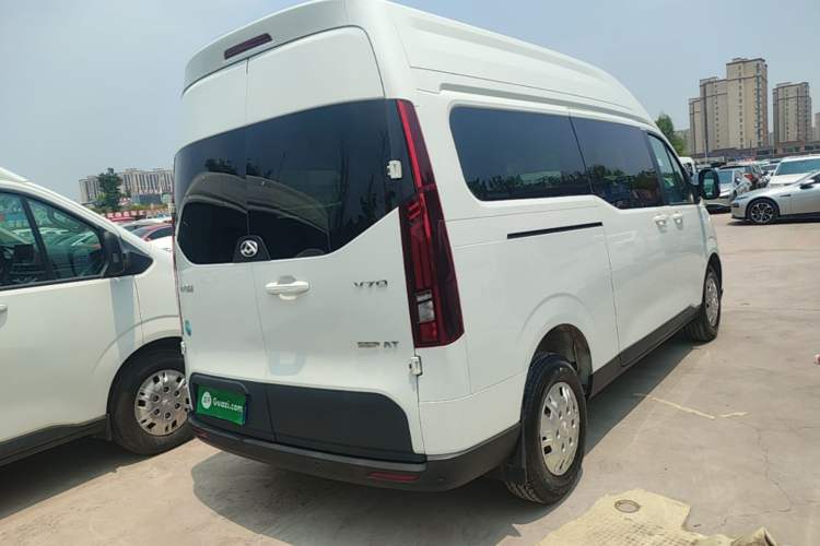 Used SAIC MAXUS Xintu V70 2023 2.0T Elite Edition Automatic Long Wheelbase Mid-Height 6/7 Seats Rear Right 45 Deg