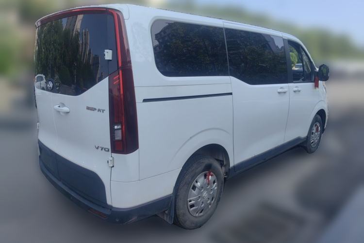 Used SAIC MAXUS Xintu V70 2023 2.0T Elite Edition Automatic Short Wheelbase Low Roof – 5/6 Seats Rear Right 45 Deg