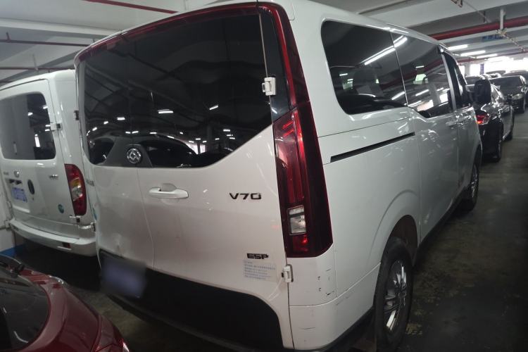 Used SAIC MAXUS Xintu V70 2023 2.0T Elite Edition Manual Transmission Short Wheelbase Low Roof 5/6 Seats (125 hp) Rear Right 45 Deg