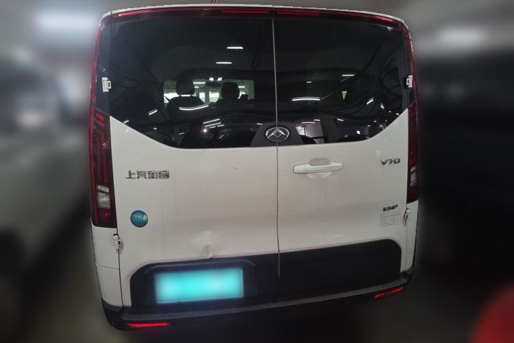 Used SAIC MAXUS Xintu V70 2023 2.0T Elite Edition Manual Transmission Short Wheelbase Low Roof 5/6 Seats (125 hp) Rear