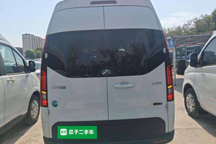 Used SAIC MAXUS Xintu V70 2023 2.0T Luxury Edition Automatic Long Wheelbase Mid-Roof 9-Seater Rear