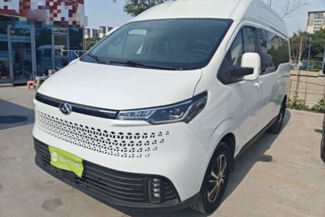 Used SAIC MAXUS Xintu V70 2023 2.0T Luxury Edition Automatic Long Wheelbase Mid-Roof 9-Seater