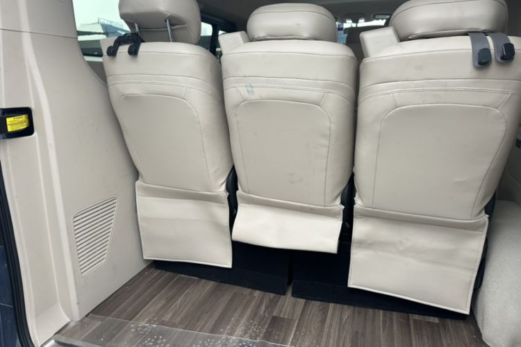 Used SAIC MAXUS Xintu V70 2025 2.0T Automatic Short Wheelbase Low-Roof Luxury 7-Seater Exterior 5