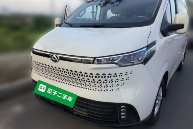 Used SAIC MAXUS Xintu V70 2025 2.0T Manual Long Wheelbase Mid-Height Luxury Version 9 Seats