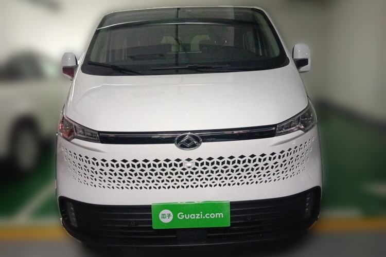 Used SAIC MAXUS Xintu V70 2025 2.0T Automatic Long Wheelbase Low-Roof Luxury 7-Seater Front