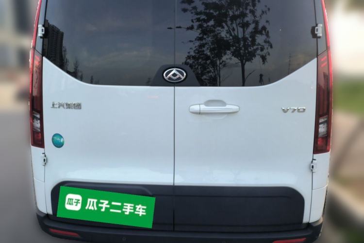 Used SAIC MAXUS Xintu V70 2025 2.0T Manual Long Wheelbase Mid-Height Luxury Version 9 Seats Rear