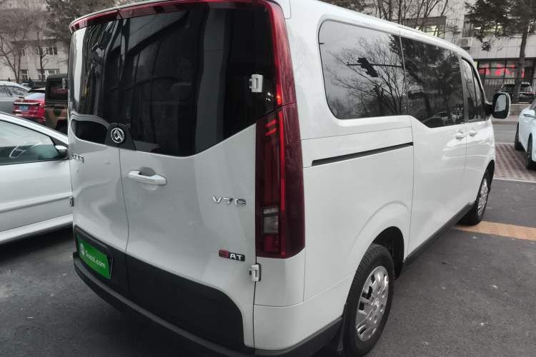 Used SAIC MAXUS Xintu V70 2025 2.0T Automatic Short Wheelbase Ultra-Low Roof Elite Edition – 5/6 Seats Rear Right 45 Deg