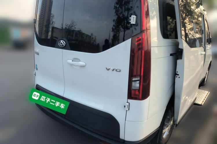 Used SAIC MAXUS Xintu V70 2025 2.0T Manual Long Wheelbase Mid-Height Luxury Version 9 Seats Rear Right 45 Deg