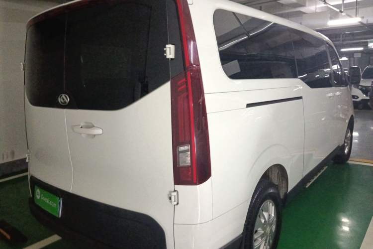 Used SAIC MAXUS Xintu V70 2025 2.0T Automatic Long Wheelbase Low-Roof Luxury 7-Seater Rear Right 45 Deg