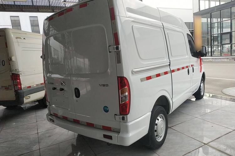 Used SAIC MAXUS Xintu V80 2023 2.0T Manual Classic City Delivery King Short Wheelbase Mid-Roof 3-Seater Exterior 5
