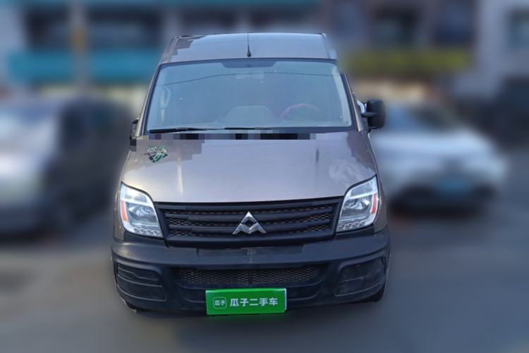 Used SAIC MAXUS Xintu V80 2011 2.5T Short Wheelbase Mid-Roof Yunjie Edition Front
