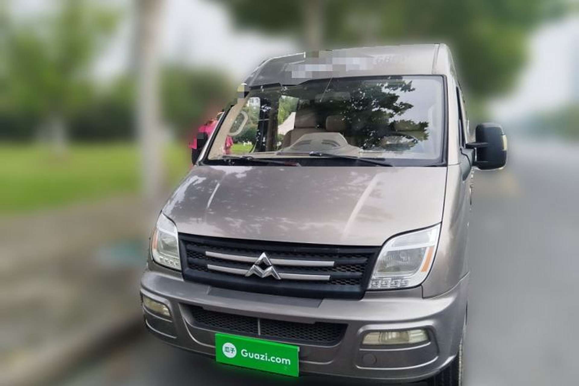 Used SAIC MAXUS Xintu V80 2011 2.5T Short Wheelbase Mid-Roof Yunjie Edition Front