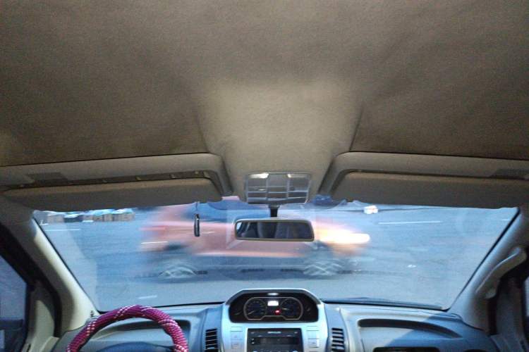 Used SAIC MAXUS Xintu V80 2011 2.5T Short Wheelbase Mid-Roof Yunjie Edition Headliner