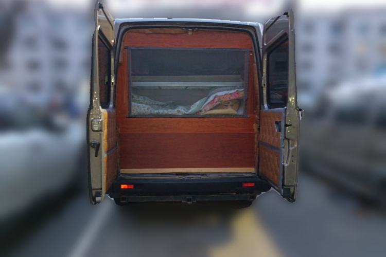 Used SAIC MAXUS Xintu V80 2011 2.5T Short Wheelbase Mid-Roof Yunjie Edition Trunk