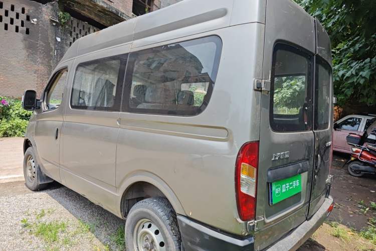 Used SAIC MAXUS Xintu V80 2012 2.5T Mid-Roof Value-Added Logistics Version D Rear Left 45 Deg