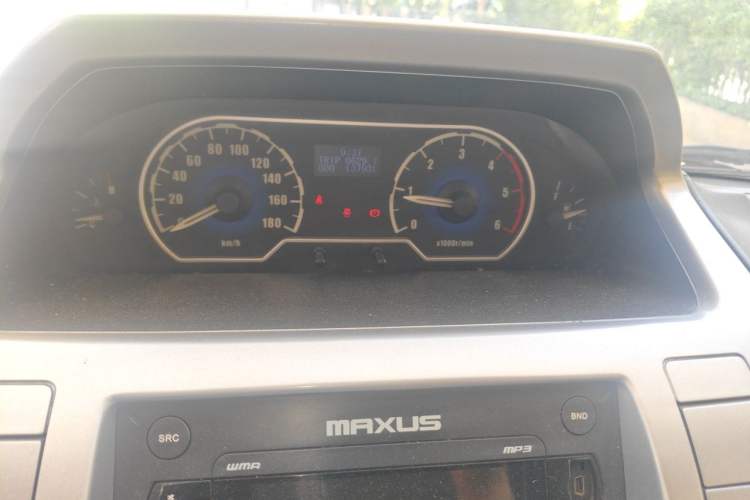 Used SAIC MAXUS Xintu V80 2012 2.5T Mid-Roof Value-Added Logistics Version D Instrument Cluster