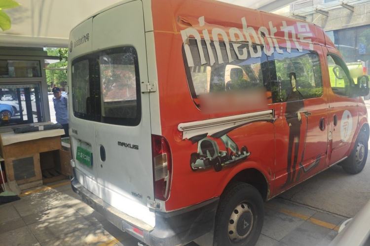 Used SAIC MAXUS Xintu V80 2012 2.5T Mid-Roof Value-Added Logistics Version D Rear Right 45 Deg