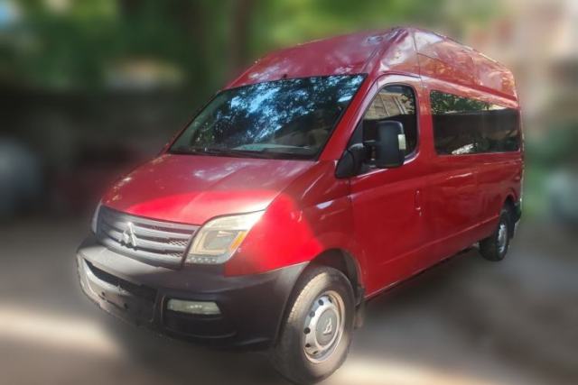 Used SAIC MAXUS Xintu V80 2012 2.5T Mid-Roof Value-Added Logistics Version B