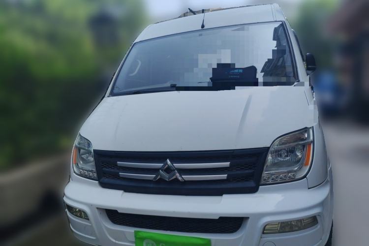 Used SAIC MAXUS Xintu V80 2012 2.5T Mid-Roof Value-Added Logistics Version C Front