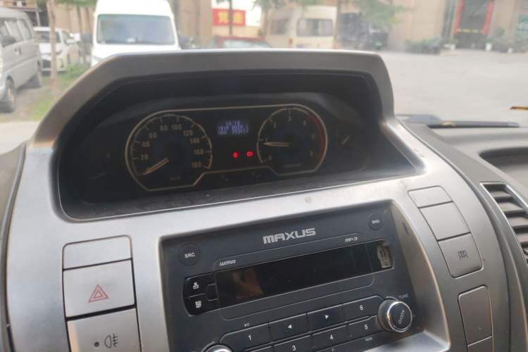 Used SAIC MAXUS Xintu V80 2012 2.5T High-Roof Value-Added Logistics Version B Instrument Cluster