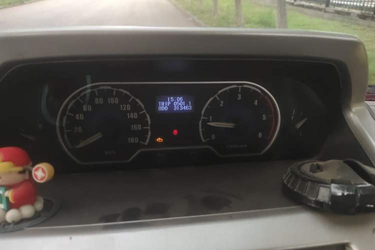 Used SAIC MAXUS Xintu V80 2012 2.5T Mid-Roof Value-Added Logistics Version B Instrument Cluster