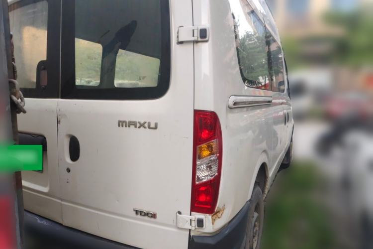 Used SAIC MAXUS Xintu V80 2012 2.5T High-Roof Value-Added Logistics Version B Rear Right 45 Deg