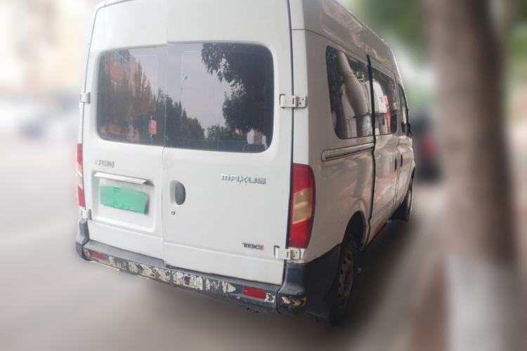 Used SAIC MAXUS Xintu V80 2012 2.5T Mid-Roof Value-Added Logistics Version D Rear Right 45 Deg