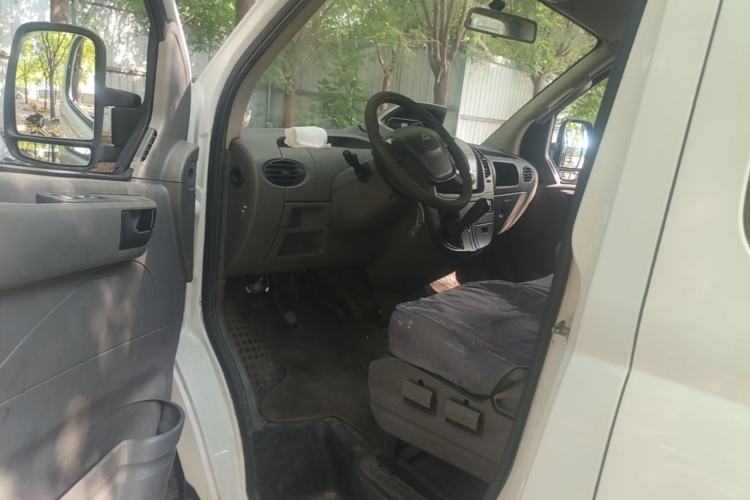 Used SAIC MAXUS Xintu V80  Driver Seat