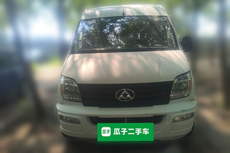 Used SAIC MAXUS Xintu V80  Front