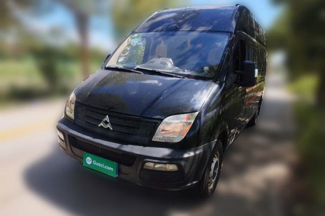 Used SAIC MAXUS Xintu V80 2014 2.5T Aotuntong Short Wheelbase Mid-Roof Model