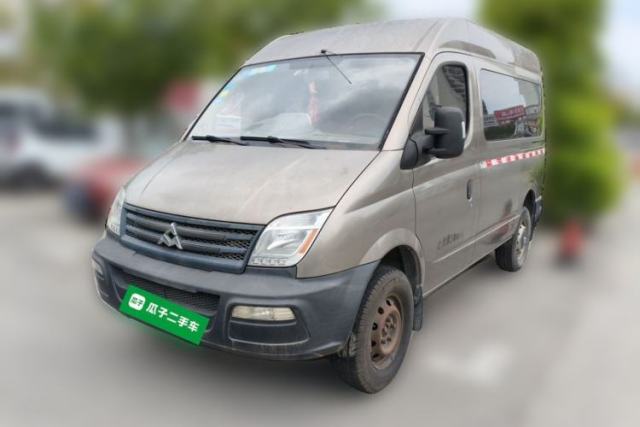 Used SAIC MAXUS Xintu V80 2014 2.5T Aotuntong Short Wheelbase Mid-Roof Model