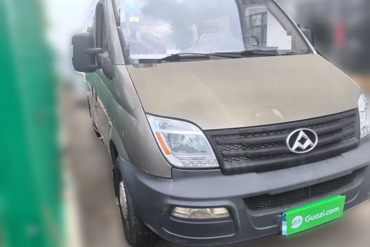 Used SAIC MAXUS Xintu V80 2014 2.5T Aoyuntong Short Wheelbase Low Roof Front Right 45 Deg